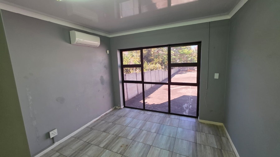 To Let commercial Property for Rent in Selborne Eastern Cape